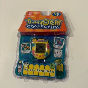 BRAND NEW Tamagotchi Collection V5